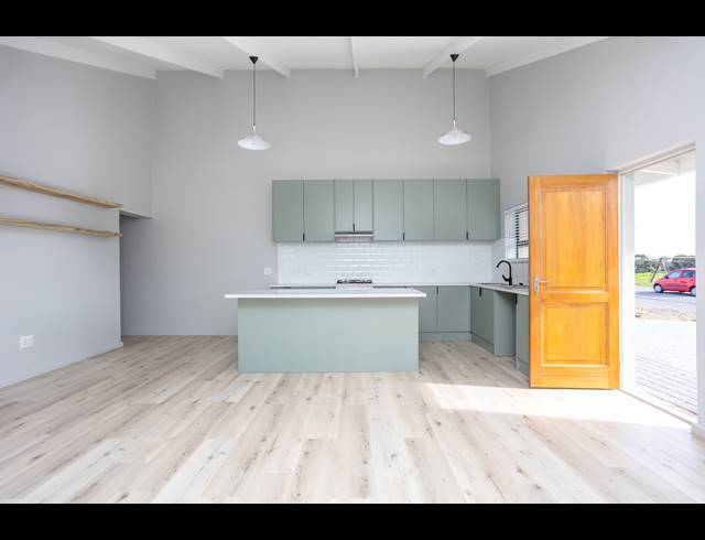 3 BEDROOM FREESTANDING RENTED IN CAPRI
